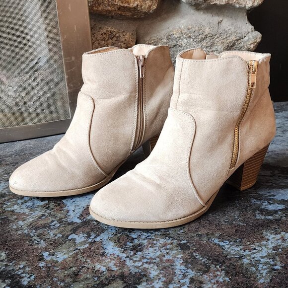Primark Beige Faux Suede Ankle Booties Size 6 - Picture 1 of 13